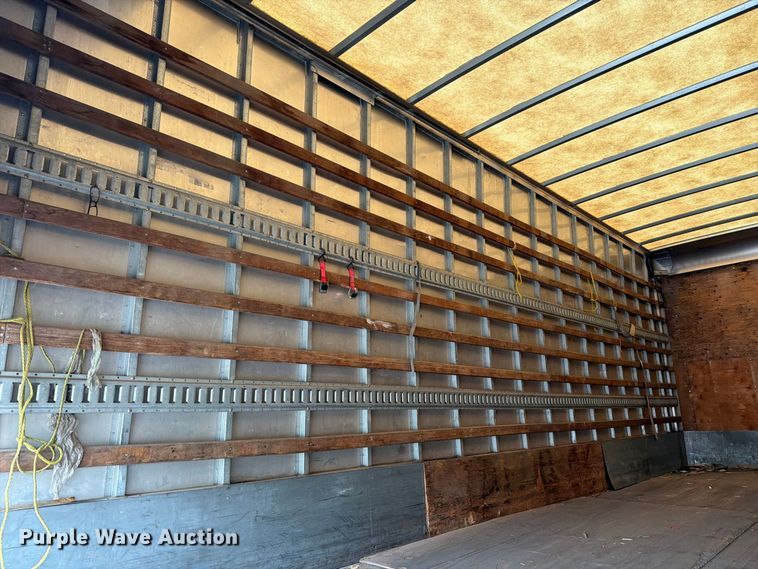 image for item FT6306 2000 Freightliner FL70 box truck