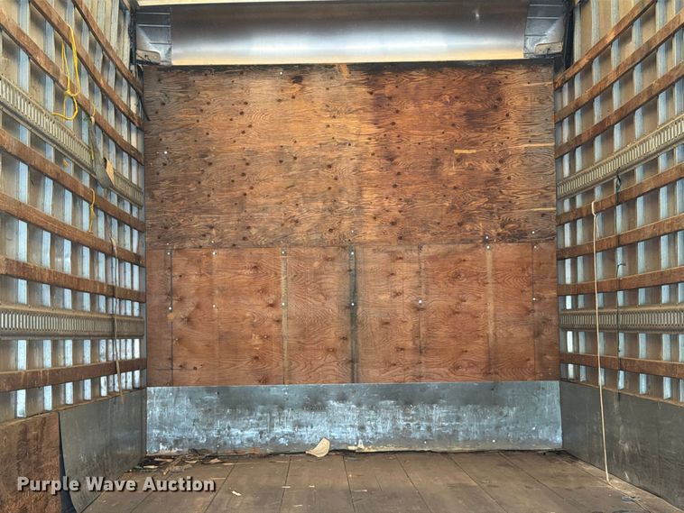 image for item FT6306 2000 Freightliner FL70 box truck