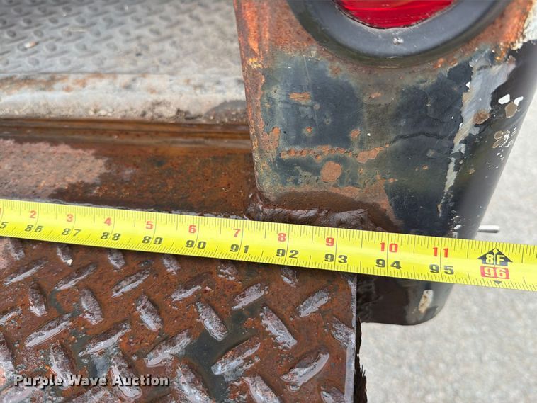 image for item FT6306 2000 Freightliner FL70 box truck
