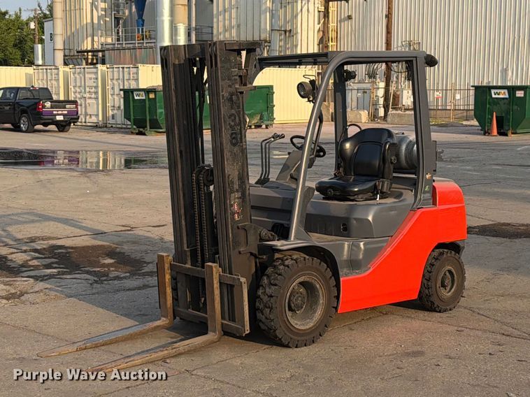 image for item FT6346 Toyota 8FGU25 forklift