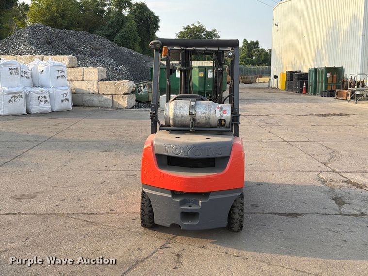image for item FT6346 Toyota 8FGU25 forklift