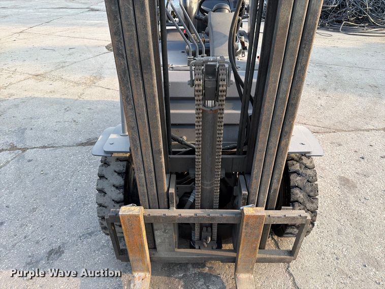 image for item FT6346 Toyota 8FGU25 forklift