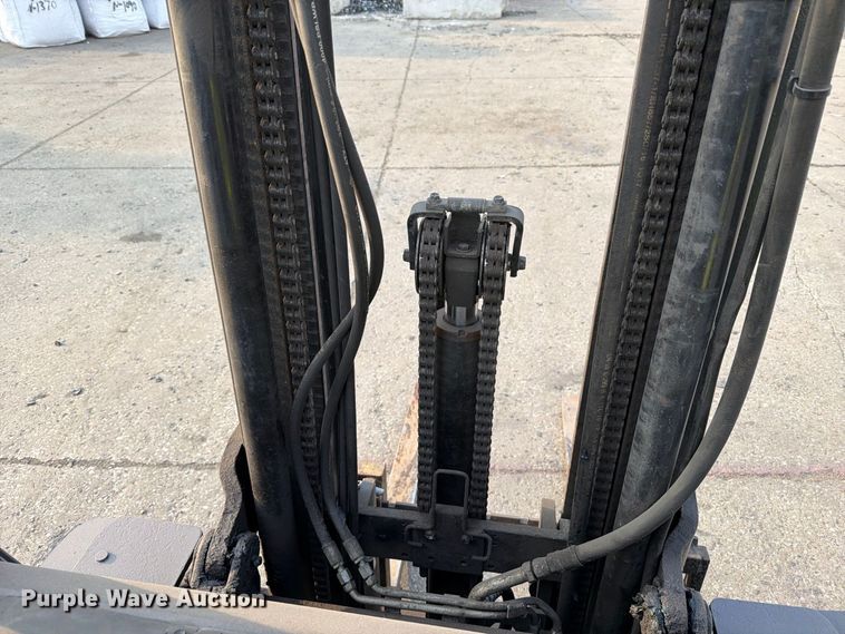 image for item FT6346 Toyota 8FGU25 forklift