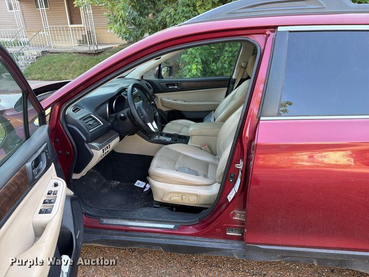 image for item FT6350 2015 Subaru Outback SUV