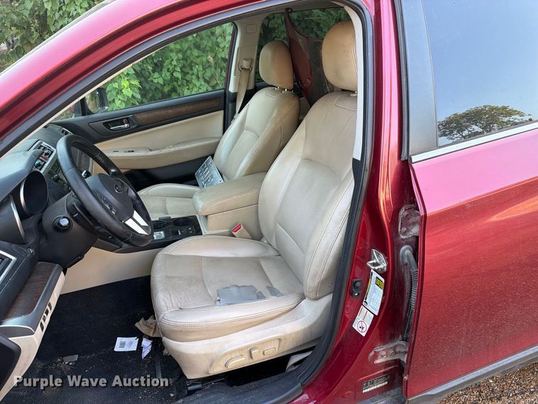 image for item FT6350 2015 Subaru Outback SUV
