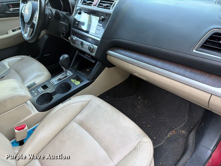 image for item FT6350 2015 Subaru Outback SUV