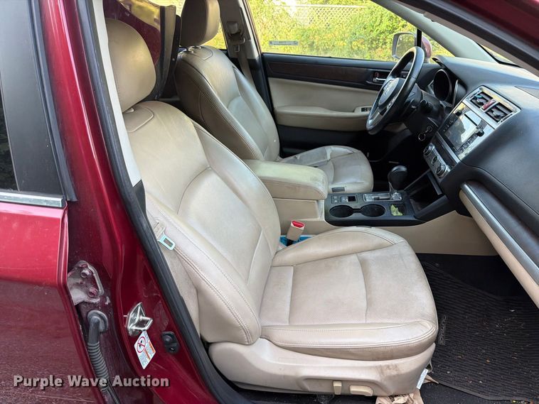 image for item FT6350 2015 Subaru Outback SUV