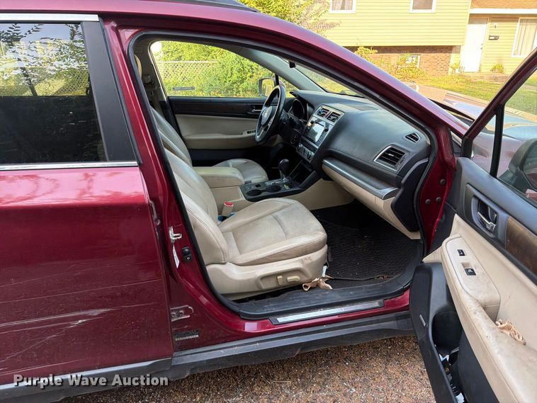 image for item FT6350 2015 Subaru Outback SUV