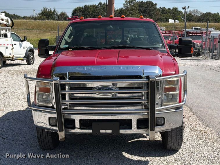 image for item FT6354 2008 Ford F350 Super Duty Crew Cab pickup truck