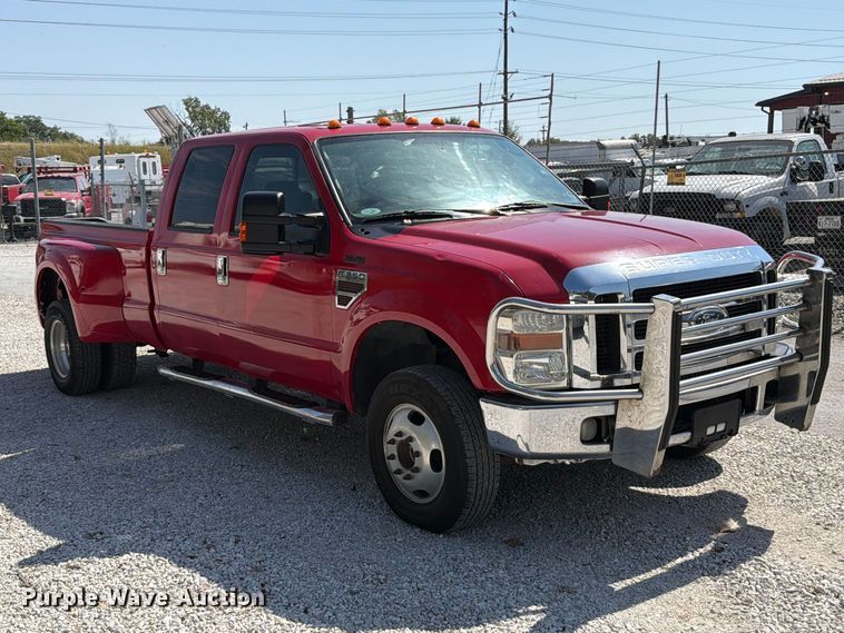 image for item FT6354 2008 Ford F350 Super Duty Crew Cab pickup truck