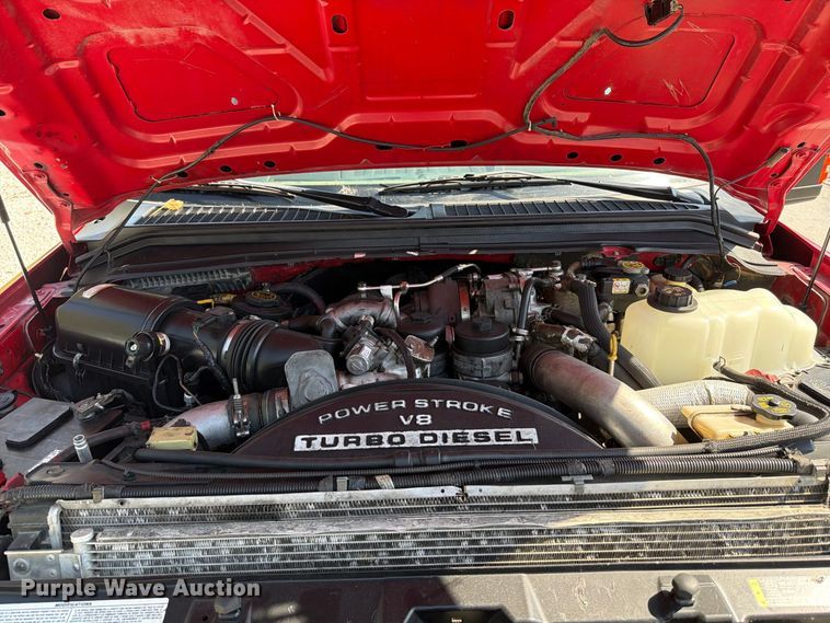 image for item FT6354 2008 Ford F350 Super Duty Crew Cab pickup truck