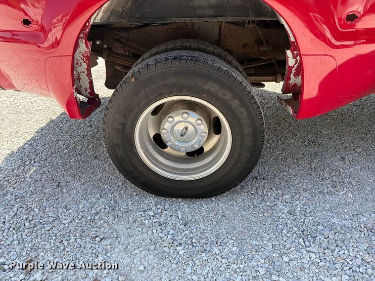 image for item FT6354 2008 Ford F350 Super Duty Crew Cab pickup truck