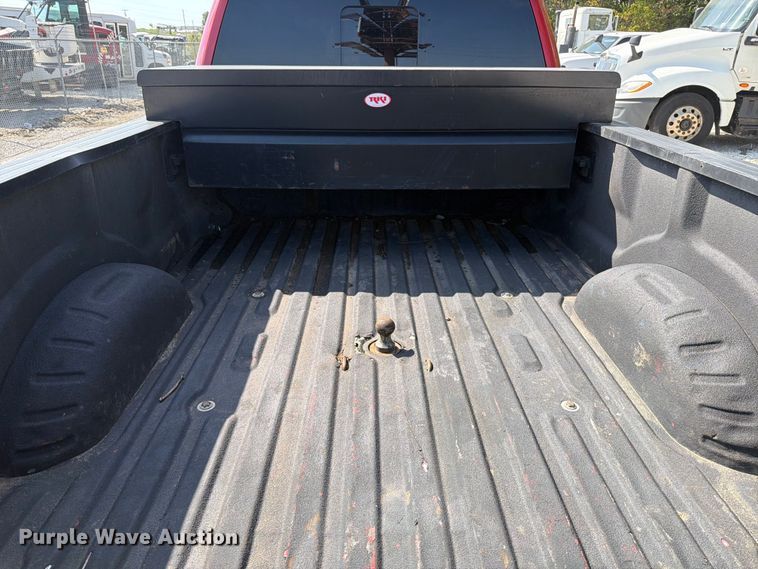image for item FT6355 2020 Ford F350 Super Duty Crew Cab pickup truck