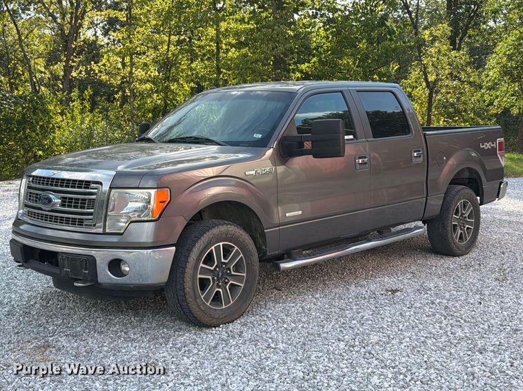 2013 Ford F150 XLT Crew Cab pickup truck
