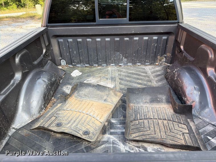 image for item FT6357 2013 Ford F150 XLT Crew Cab pickup truck