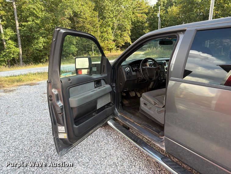 image for item FT6357 2013 Ford F150 XLT Crew Cab pickup truck