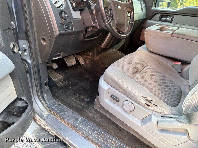 image for item FT6357 2013 Ford F150 XLT Crew Cab pickup truck