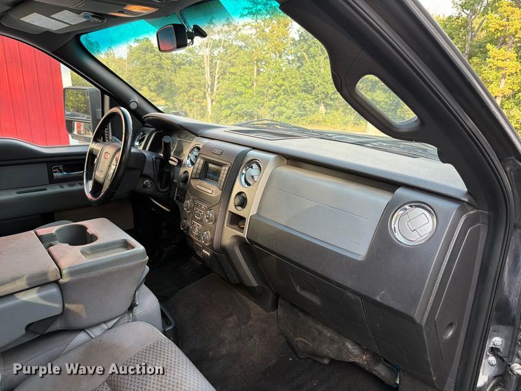 image for item FT6357 2013 Ford F150 XLT Crew Cab pickup truck