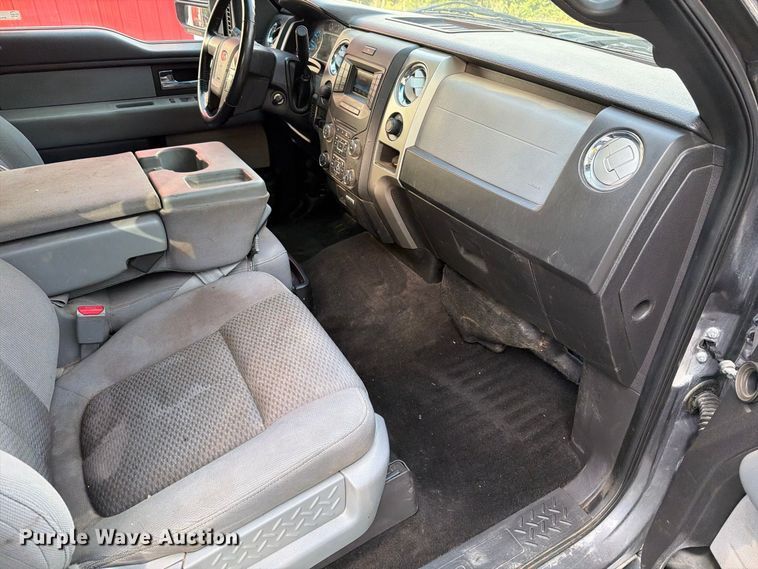 image for item FT6357 2013 Ford F150 XLT Crew Cab pickup truck
