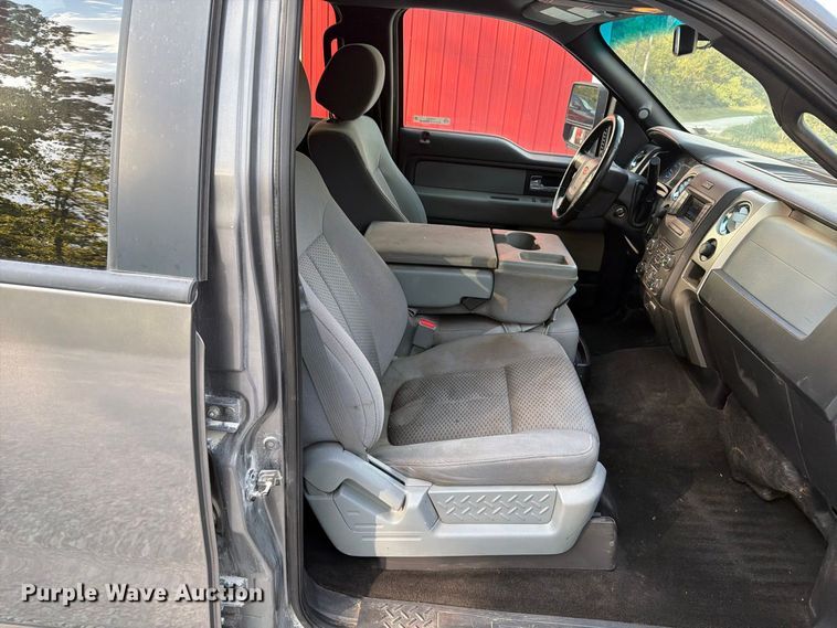 image for item FT6357 2013 Ford F150 XLT Crew Cab pickup truck