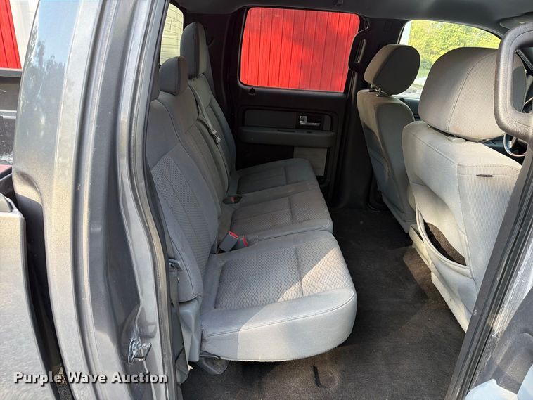 image for item FT6357 2013 Ford F150 XLT Crew Cab pickup truck