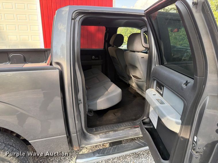 image for item FT6357 2013 Ford F150 XLT Crew Cab pickup truck