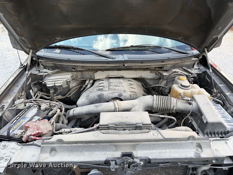 image for item FT6357 2013 Ford F150 XLT Crew Cab pickup truck
