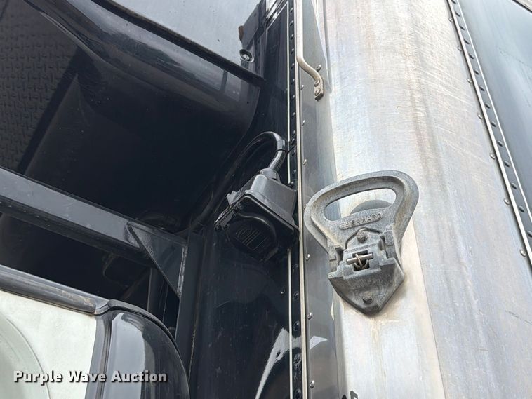image for item FT6364 2014 Freightliner M2 box truck