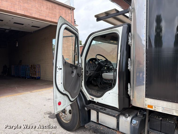 image for item FT6364 2014 Freightliner M2 box truck