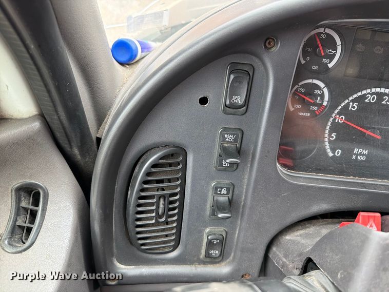 image for item FT6364 2014 Freightliner M2 box truck