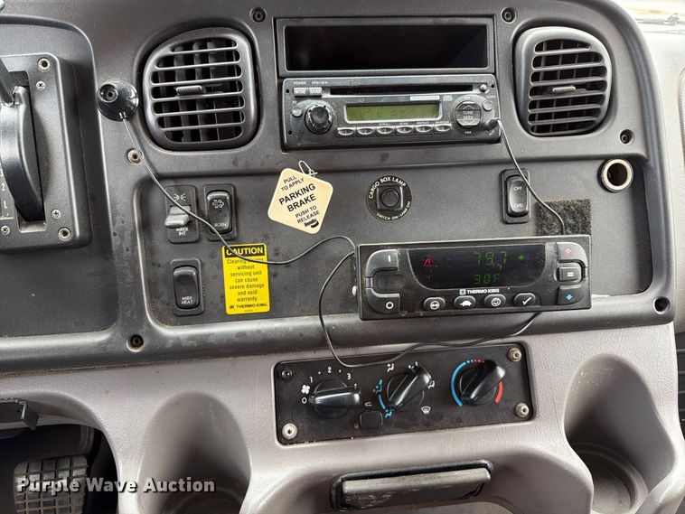 image for item FT6364 2014 Freightliner M2 box truck