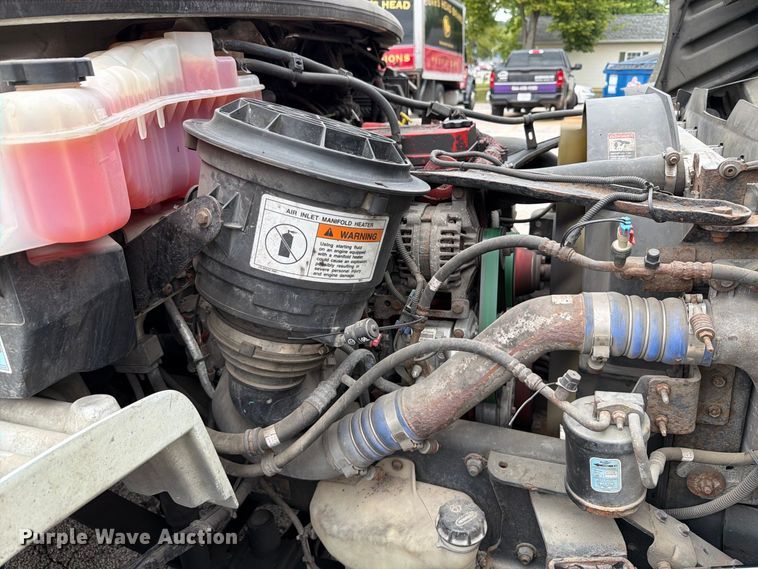 image for item FT6364 2014 Freightliner M2 box truck
