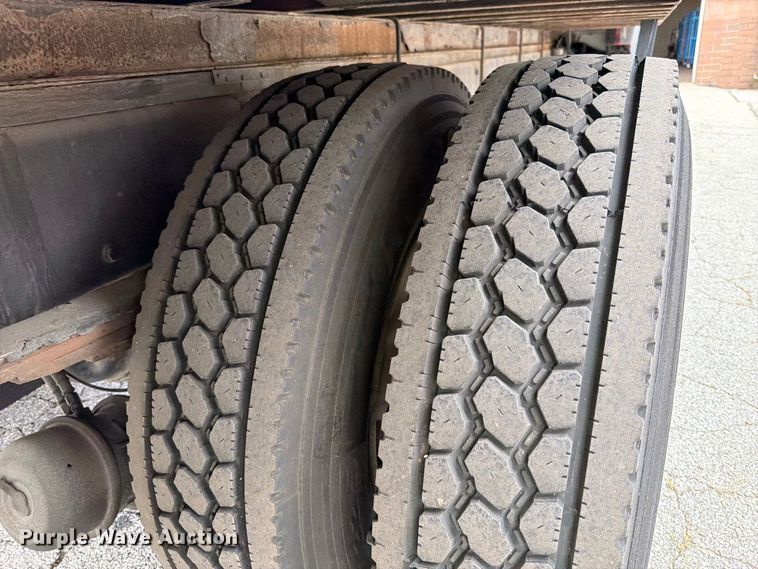 image for item FT6364 2014 Freightliner M2 box truck