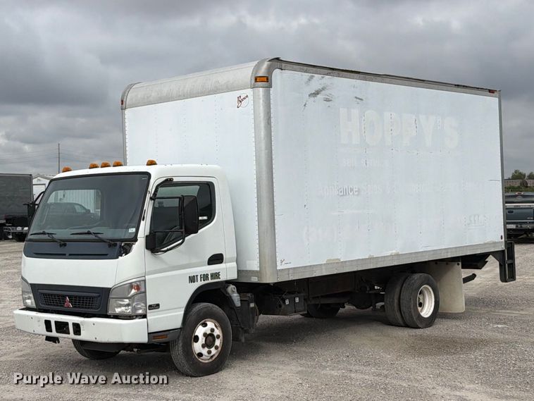 2005 Mitsubishi Fuso FE649 box truck