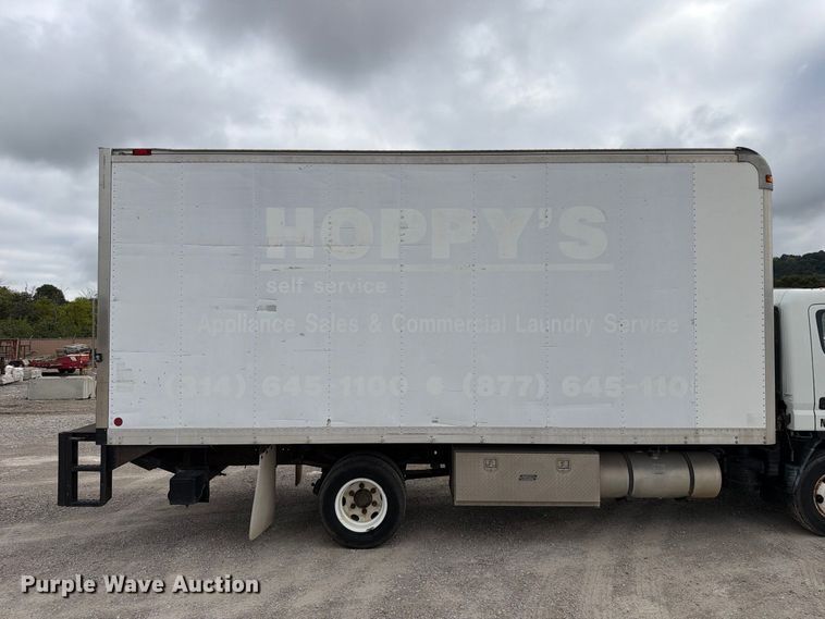 image for item FT6365 2005 Mitsubishi Fuso FE649 box truck