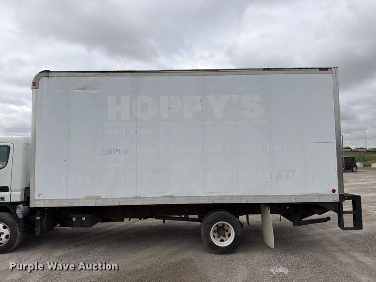 image for item FT6365 2005 Mitsubishi Fuso FE649 box truck
