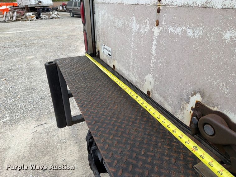 image for item FT6365 2005 Mitsubishi Fuso FE649 box truck