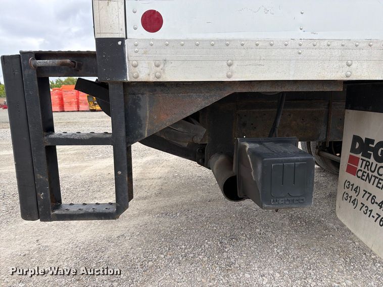 image for item FT6365 2005 Mitsubishi Fuso FE649 box truck
