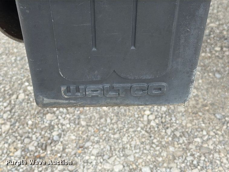 image for item FT6365 2005 Mitsubishi Fuso FE649 box truck