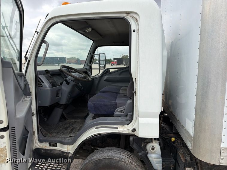 image for item FT6365 2005 Mitsubishi Fuso FE649 box truck