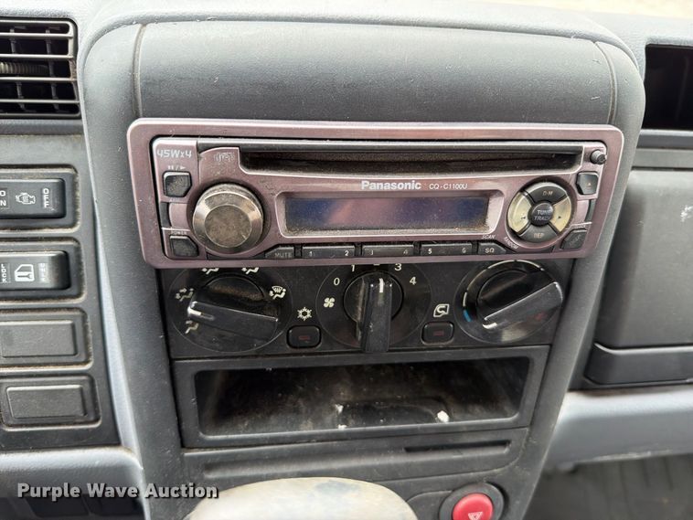 image for item FT6365 2005 Mitsubishi Fuso FE649 box truck