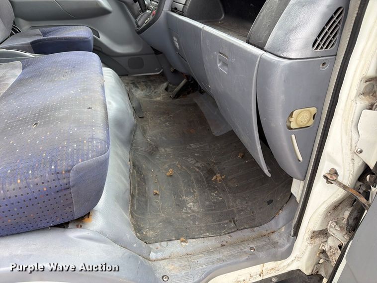 image for item FT6365 2005 Mitsubishi Fuso FE649 box truck