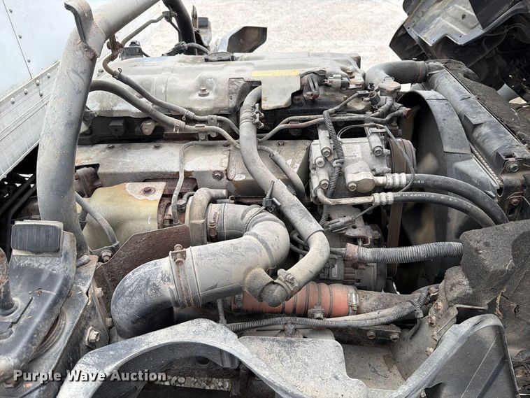 image for item FT6365 2005 Mitsubishi Fuso FE649 box truck