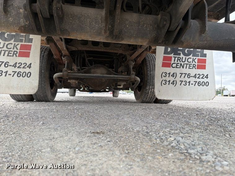 image for item FT6365 2005 Mitsubishi Fuso FE649 box truck