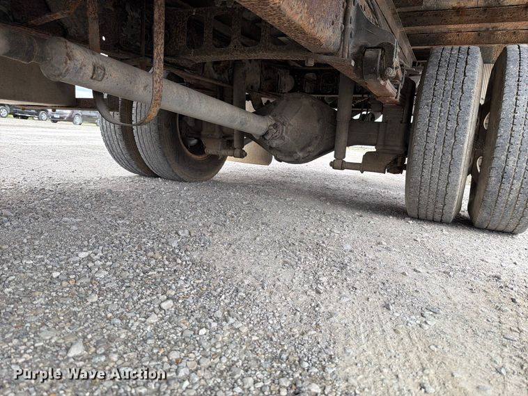 image for item FT6365 2005 Mitsubishi Fuso FE649 box truck