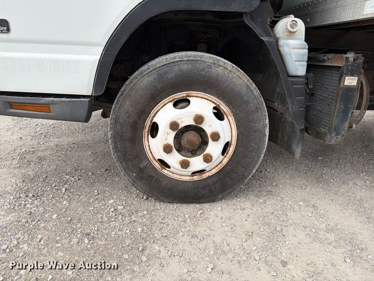 image for item FT6365 2005 Mitsubishi Fuso FE649 box truck