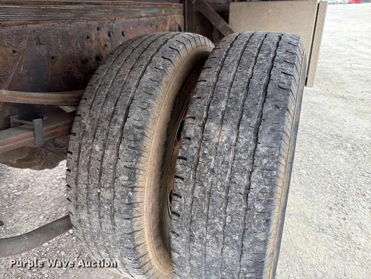 image for item FT6365 2005 Mitsubishi Fuso FE649 box truck