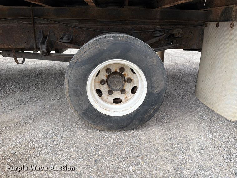 image for item FT6365 2005 Mitsubishi Fuso FE649 box truck