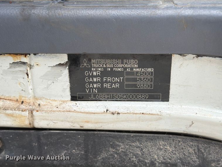 image for item FT6365 2005 Mitsubishi Fuso FE649 box truck