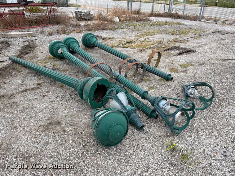 image for item FT6373 (4) Lamp posts